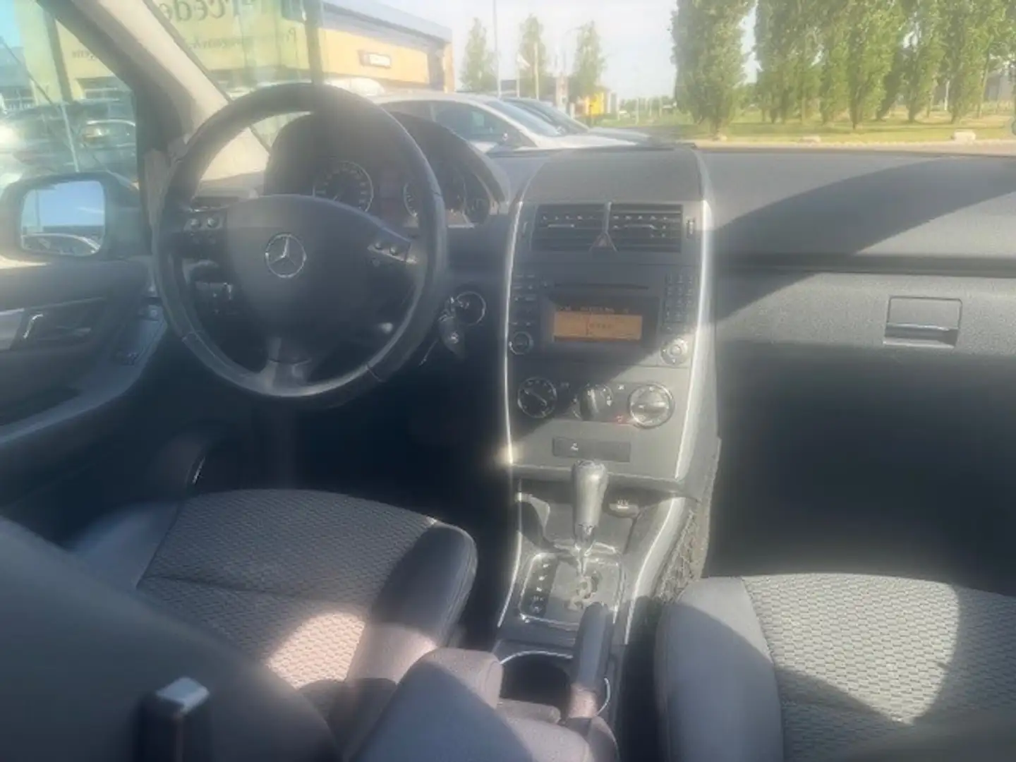 Mercedes-Benz A 160 Business Class Avantgarde l PTS l Navi l Airco l R Gris - 2
