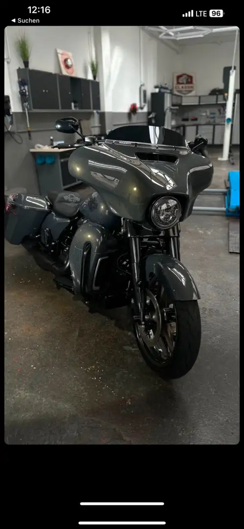 Harley-Davidson Street Glide - 1