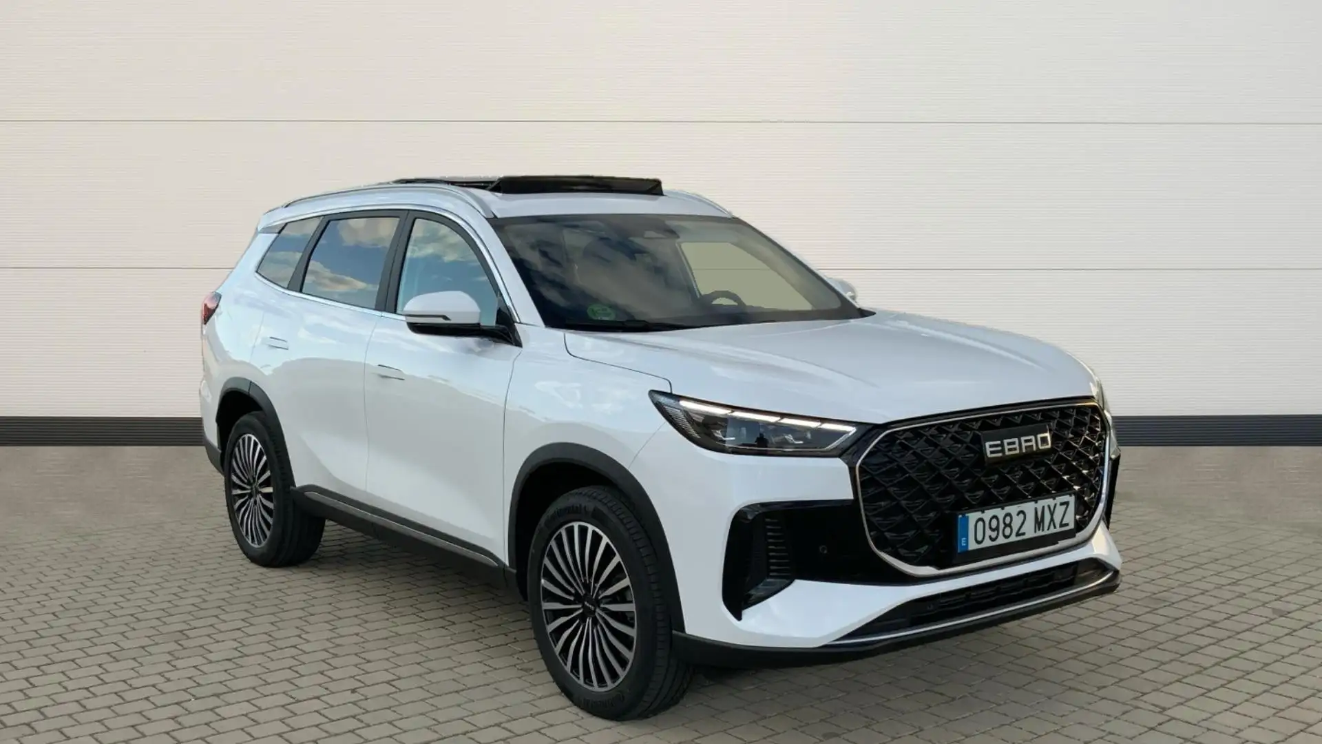 Ebro s800 1.6 TGDI 7DCT Luxury FWD - 1