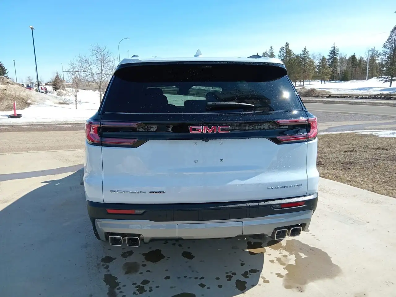 GMC Acadia снимка GMC Acadia