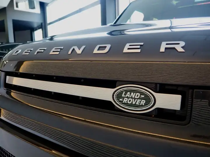 Land Rover Defender 2024, foto 35