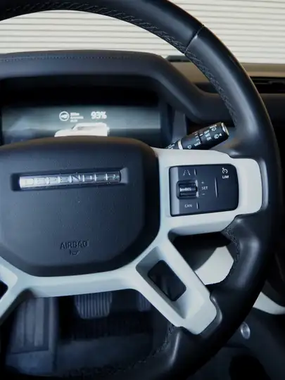 Land Rover Defender 2024, foto 29