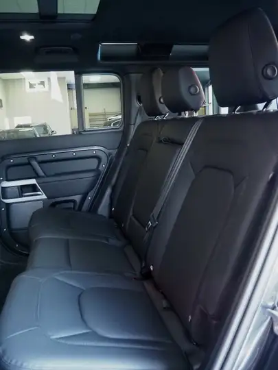 Land Rover Defender 2024, foto 18