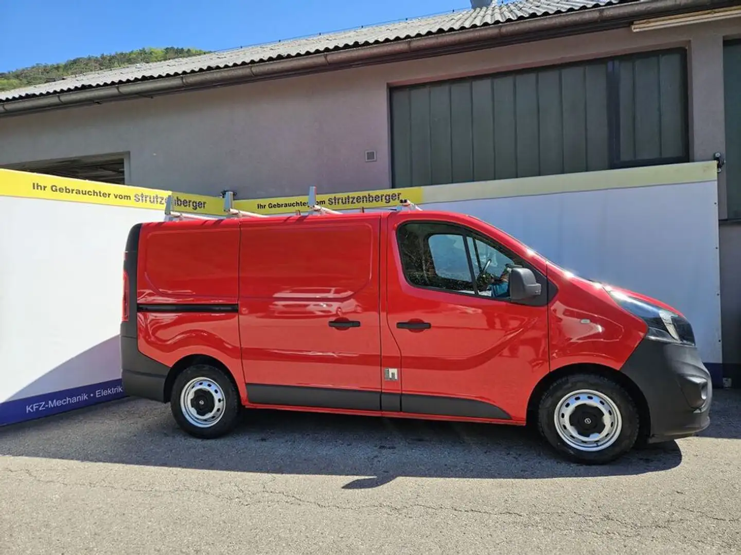 Opel Vivaro Kasten L1H1 2,7t Klima PDC Standheizung Rojo - 1