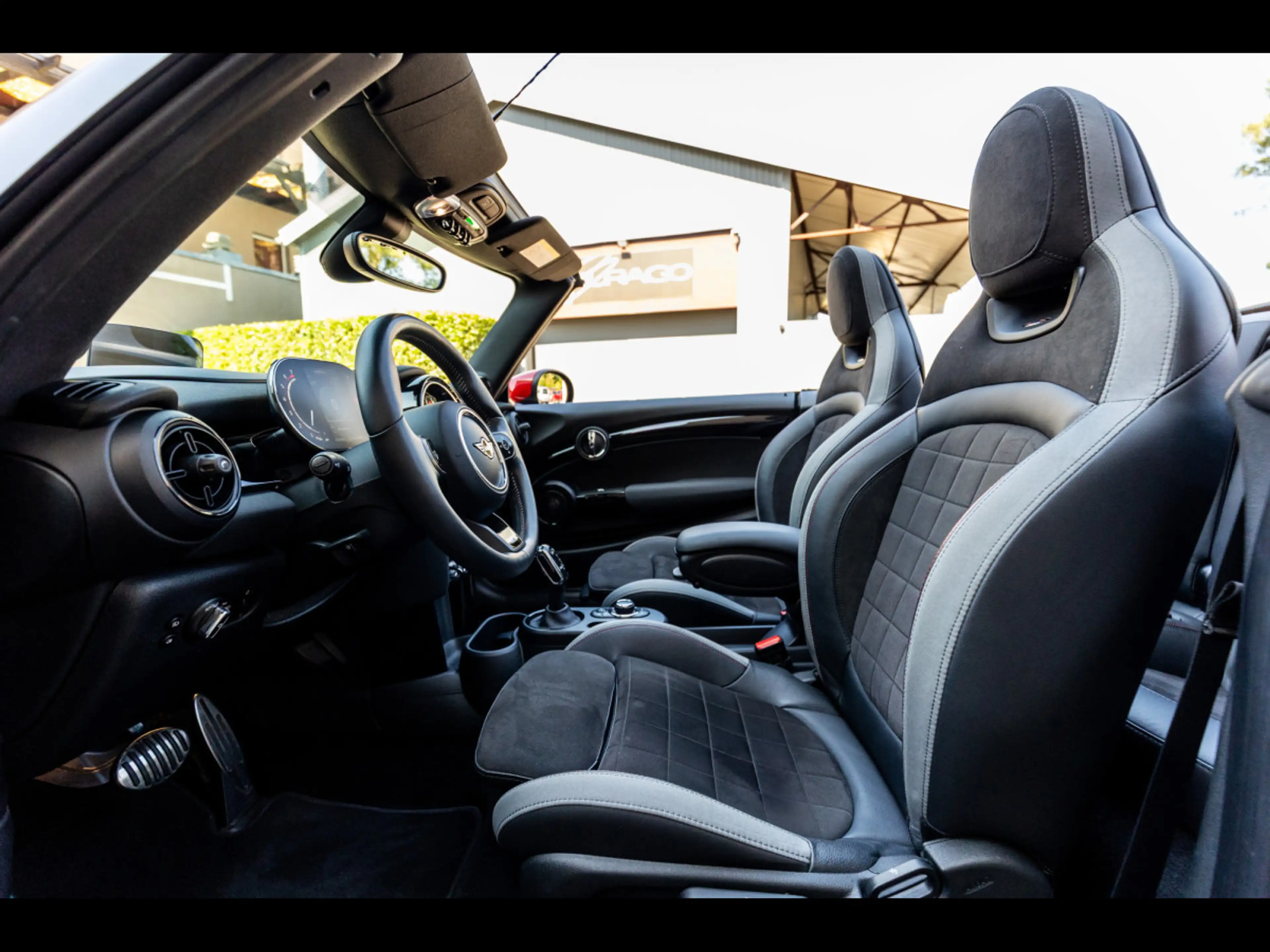 MINI John Cooper Works Cabrio AUTO°BUSINESS PACK°KAM°HUD°CARPLAY°ACC°HK — photo 12