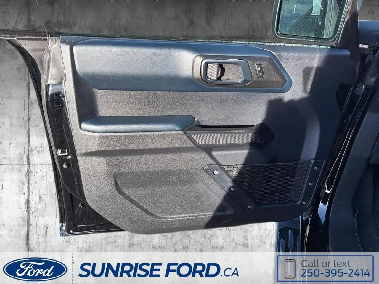 Ford Bronco снимка Ford Bronco