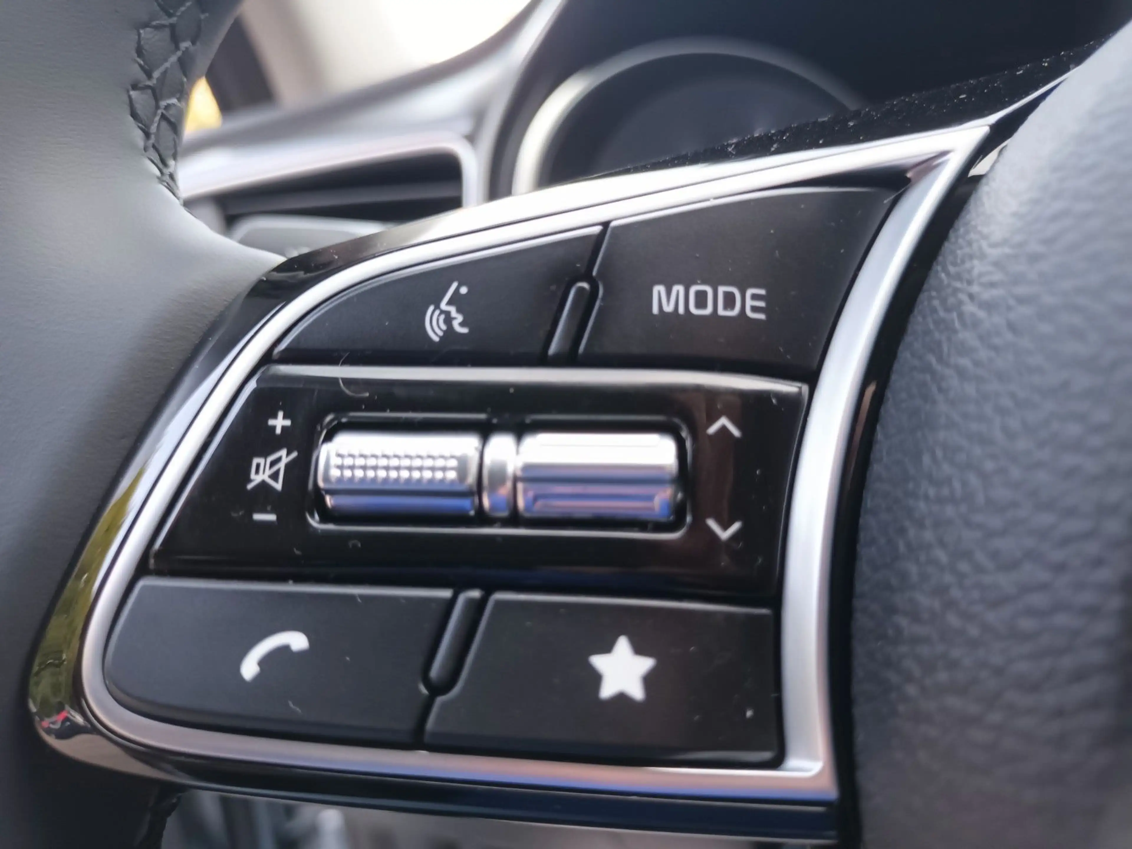 Kia Ceed SW / cee'd SW CEED SPORTWAGON 1.5T-GDI TOP AUT+NAVI+LED+KAMERA — photo 13