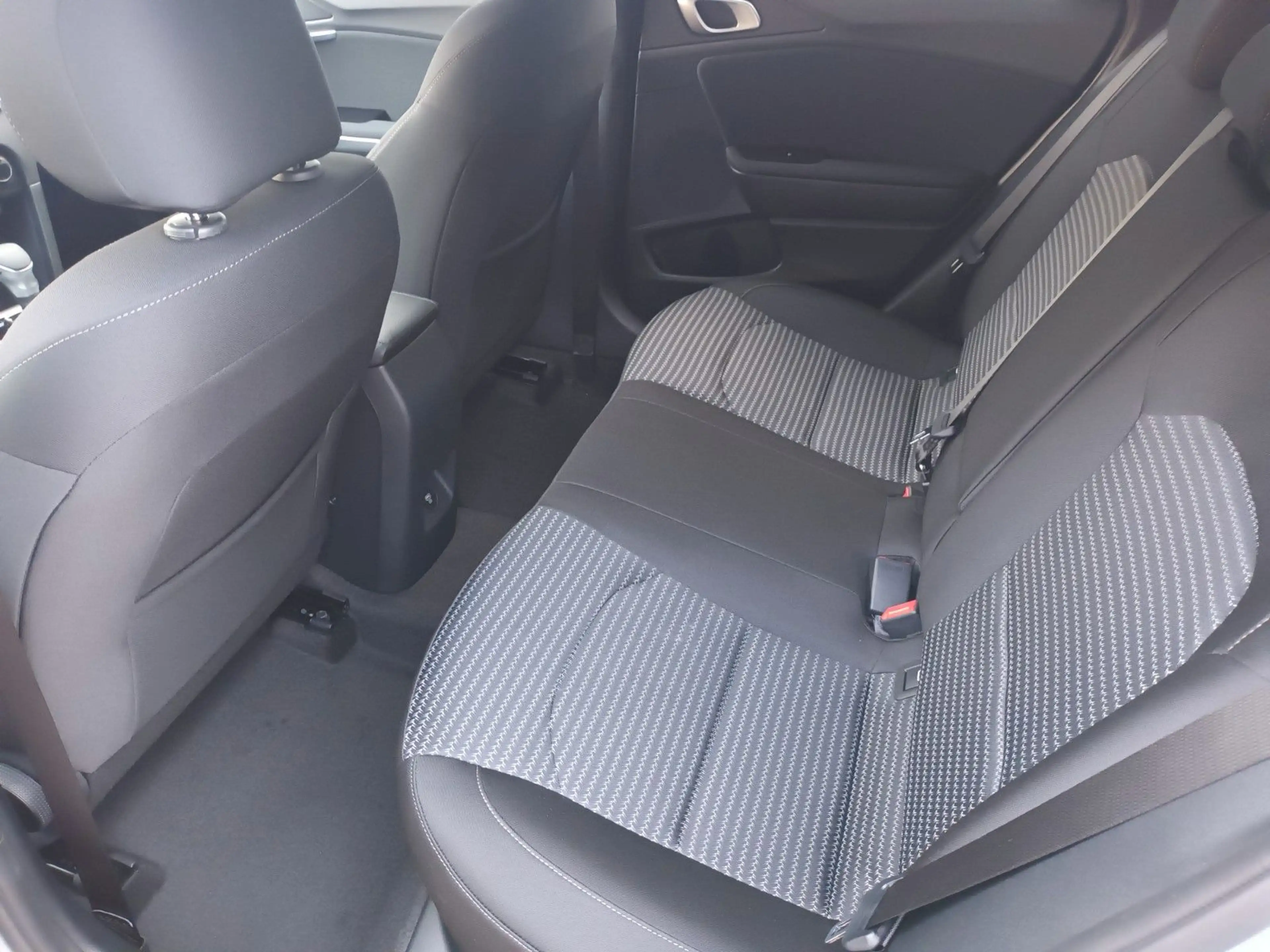 Kia Ceed SW / cee'd SW CEED SPORTWAGON 1.5T-GDI TOP AUT+NAVI+LED+KAMERA — photo 5