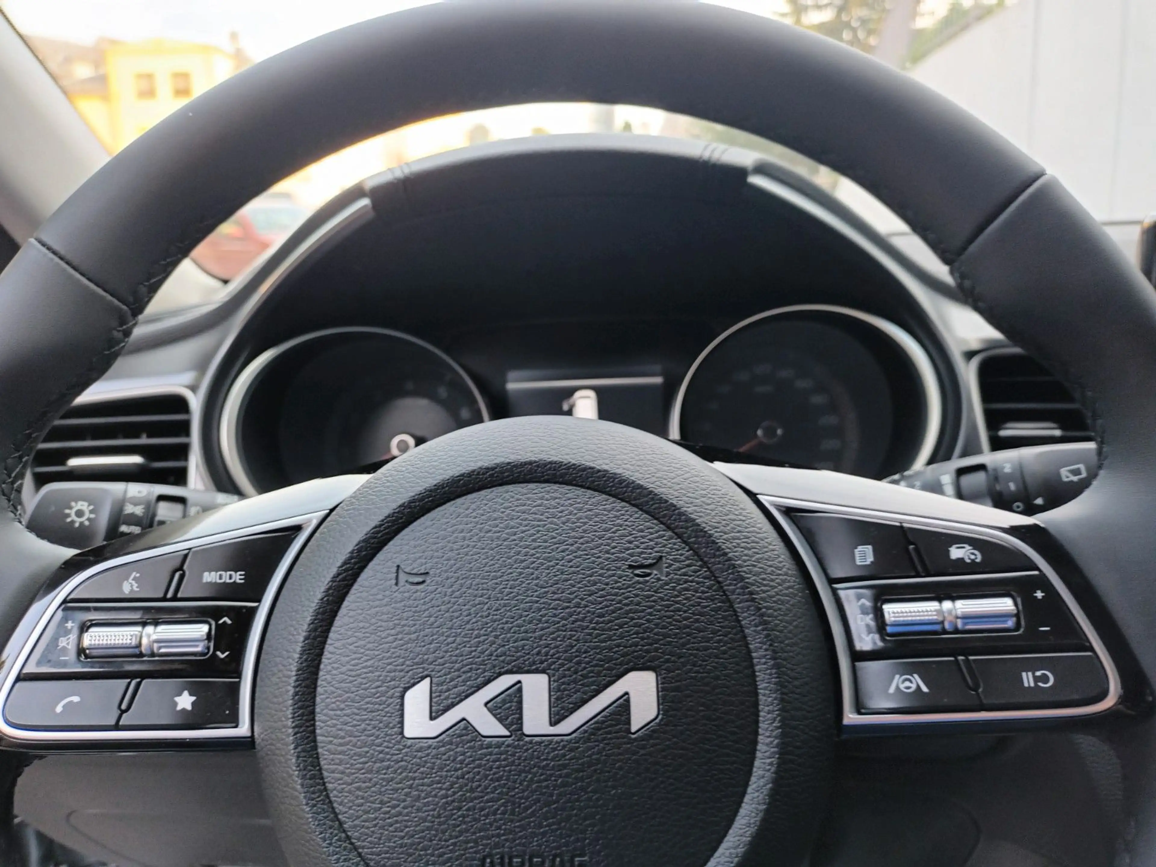 Kia Ceed SW / cee'd SW CEED SPORTWAGON 1.5T-GDI TOP AUT+NAVI+LED+KAMERA — photo 8