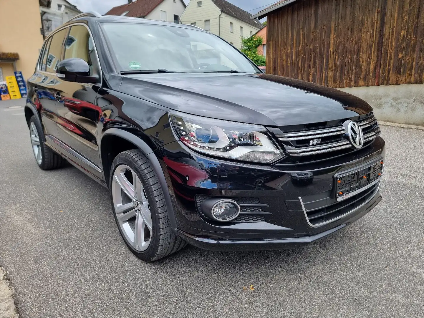 Volkswagen Tiguan 2.0TDI BMT DSG 4Motion R-Line MEGAVOLL!!! Schwarz - 2
