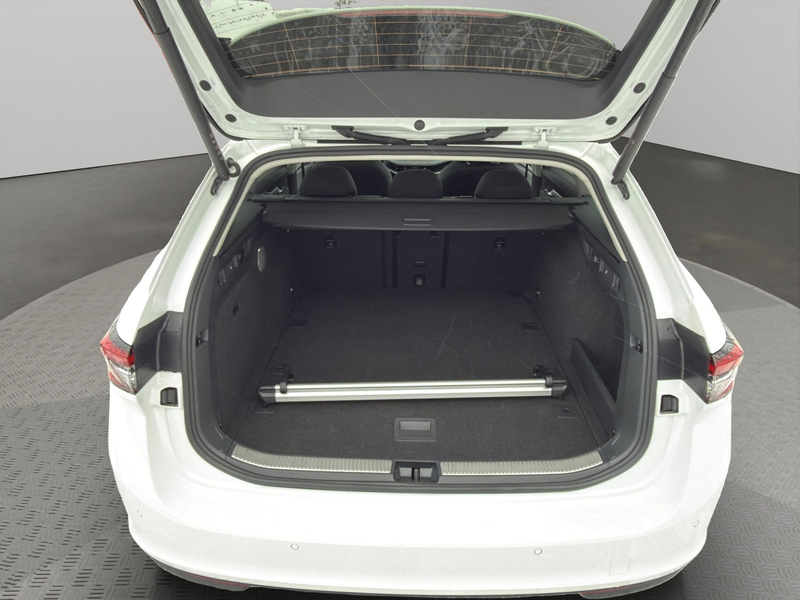Skoda Superb Combi 2.0 TDI DSG AHK+ACC+MATRIX+KAMERA — photo 16