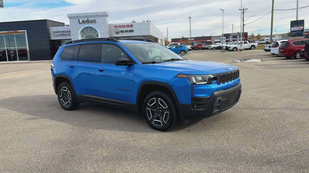 2026 Jeep Cherokee Limited 4x4 — photo 2