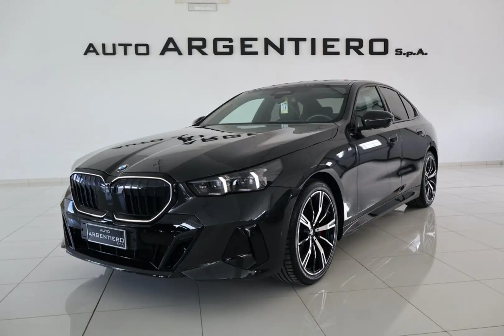BMW 520 d 48V Msport PRO HARMANN KARDON ICONIC GLOW Grijs - 1