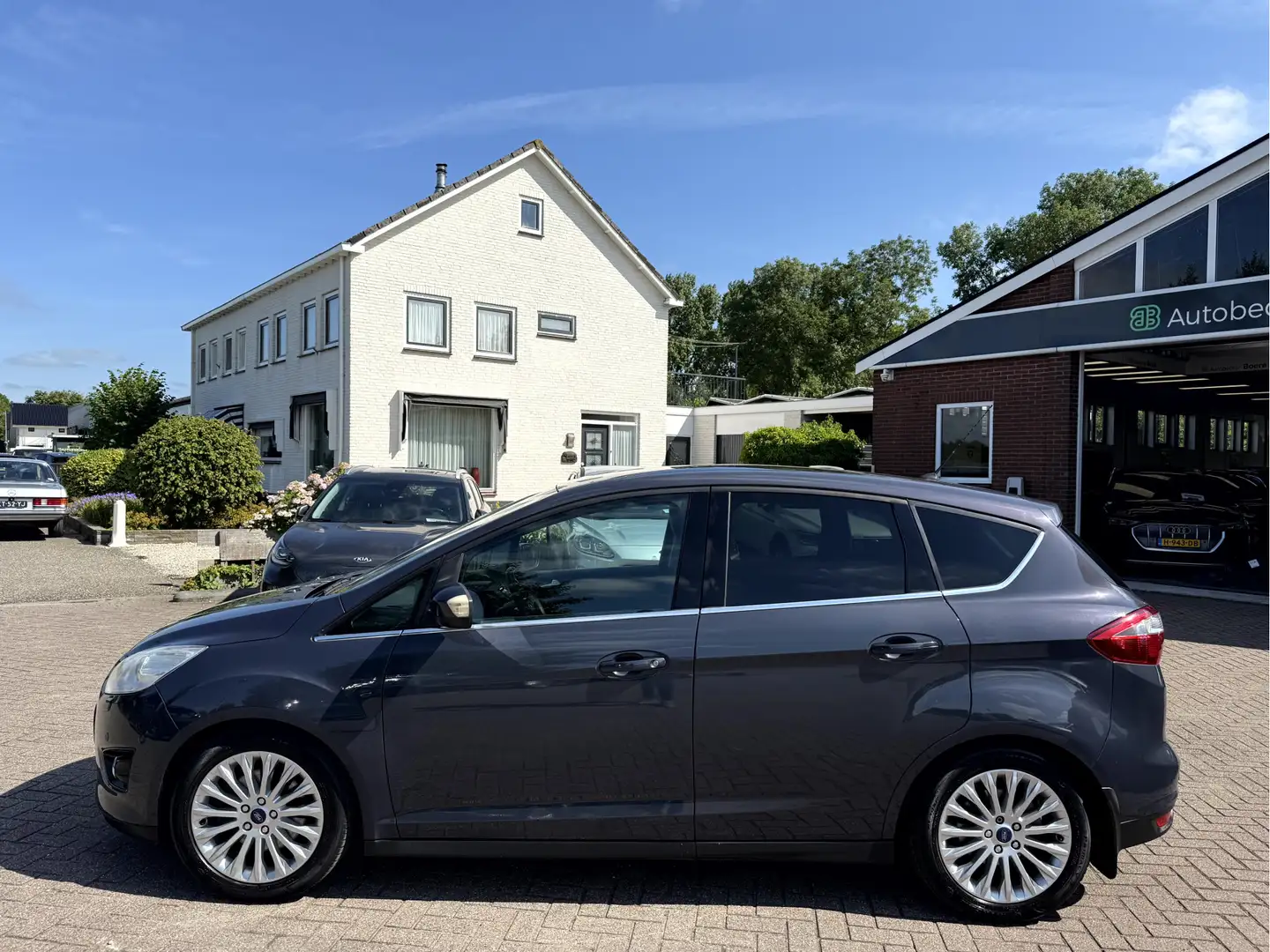 Ford C-Max 1.6 SCTi 150pk Titanium Trekhaak, Camera, Panorama Grijs - 2