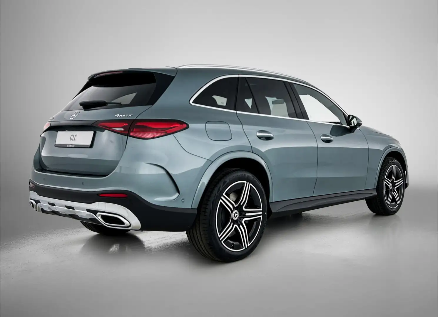 Mercedes-Benz GLC 400 400e 4MATIC Sport Edition | AMG Premium | Parkeerp Zilver - 2