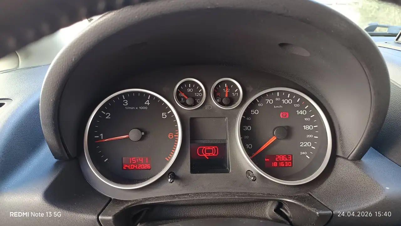Audi A2 1.4, foto 11
