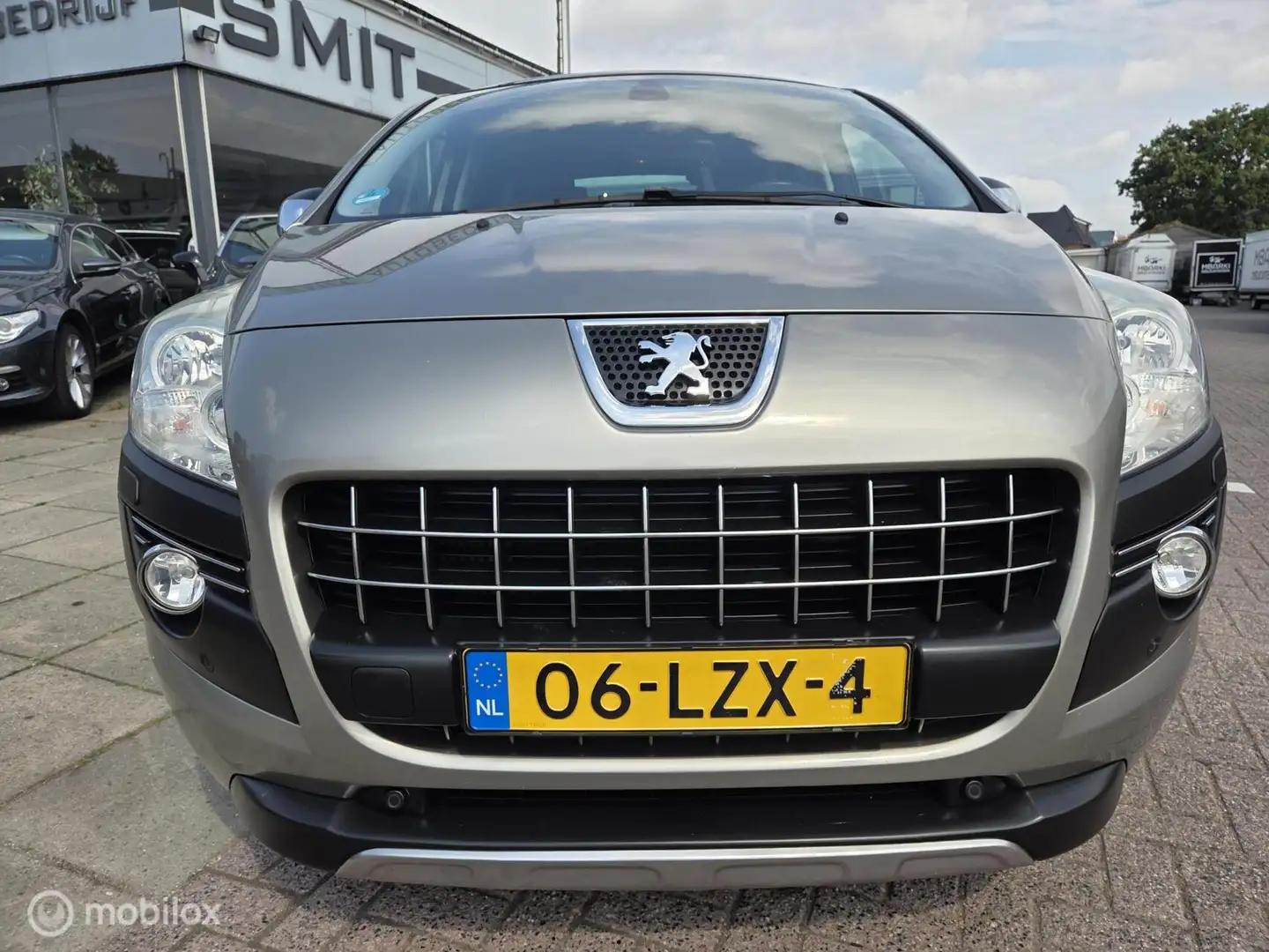 Peugeot 3008 1.6 THP GT AUT/Panorama/HeadUp/NLAuto/ECC/PDC Gris - 2