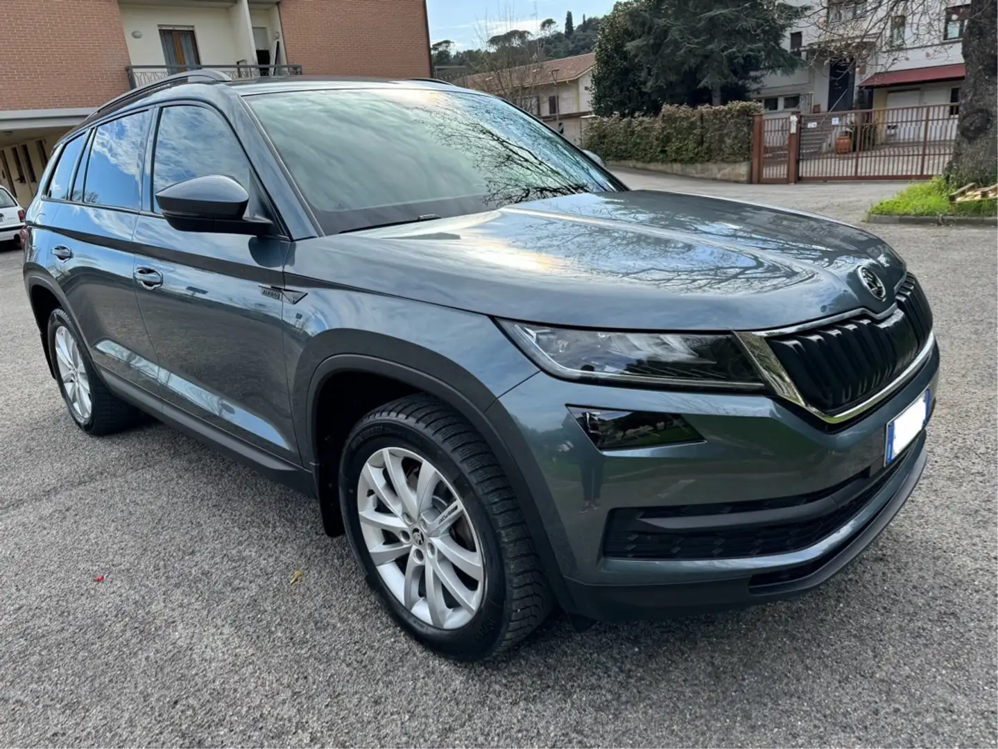 Skoda Kodiaq Kodiaq I 2019 2.0 tdi Executive dsg Grigio - 2