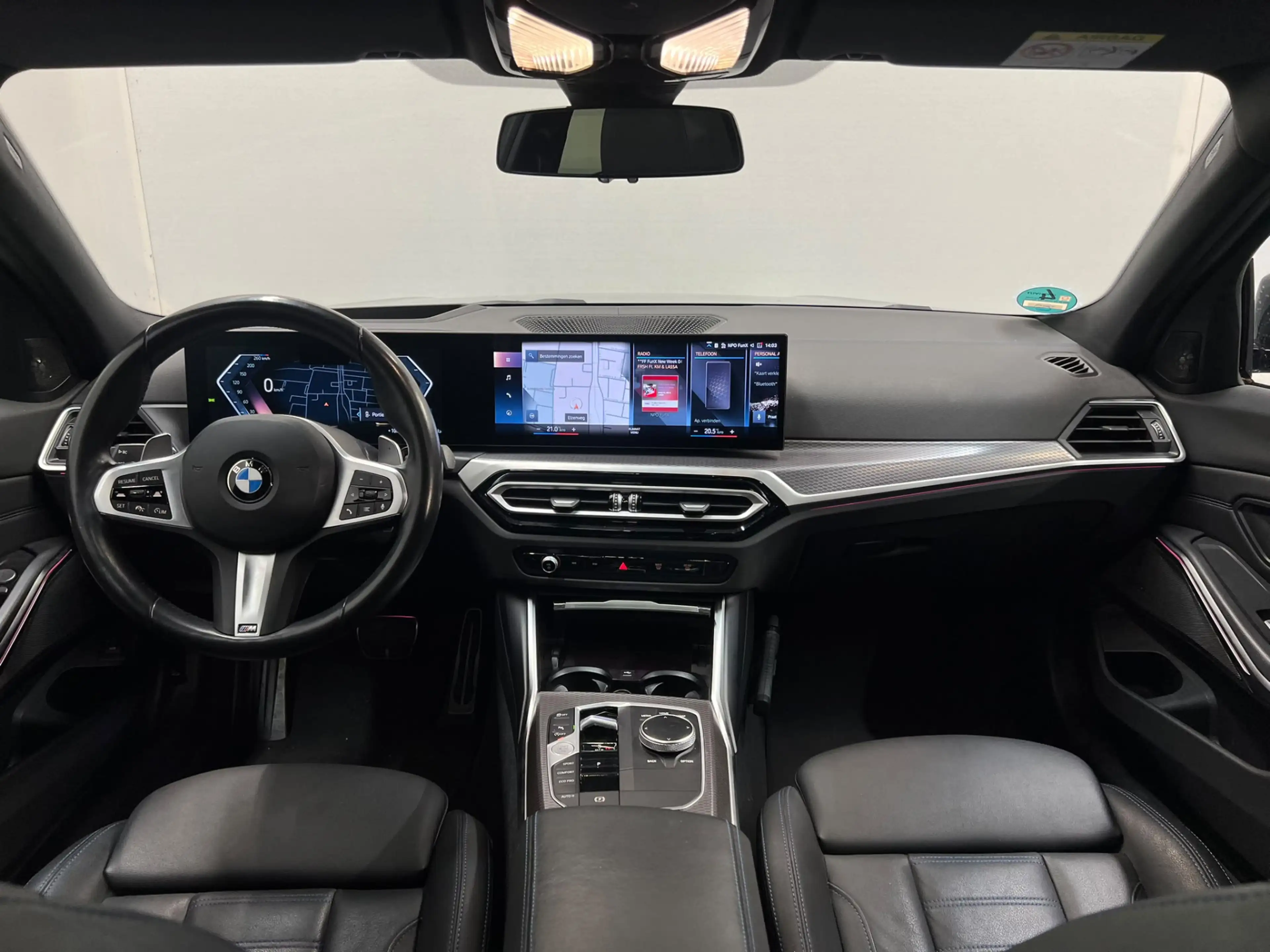 BMW 330 3-serie Touring 330i Trekhaak | Panoramadak | Head — photo 4
