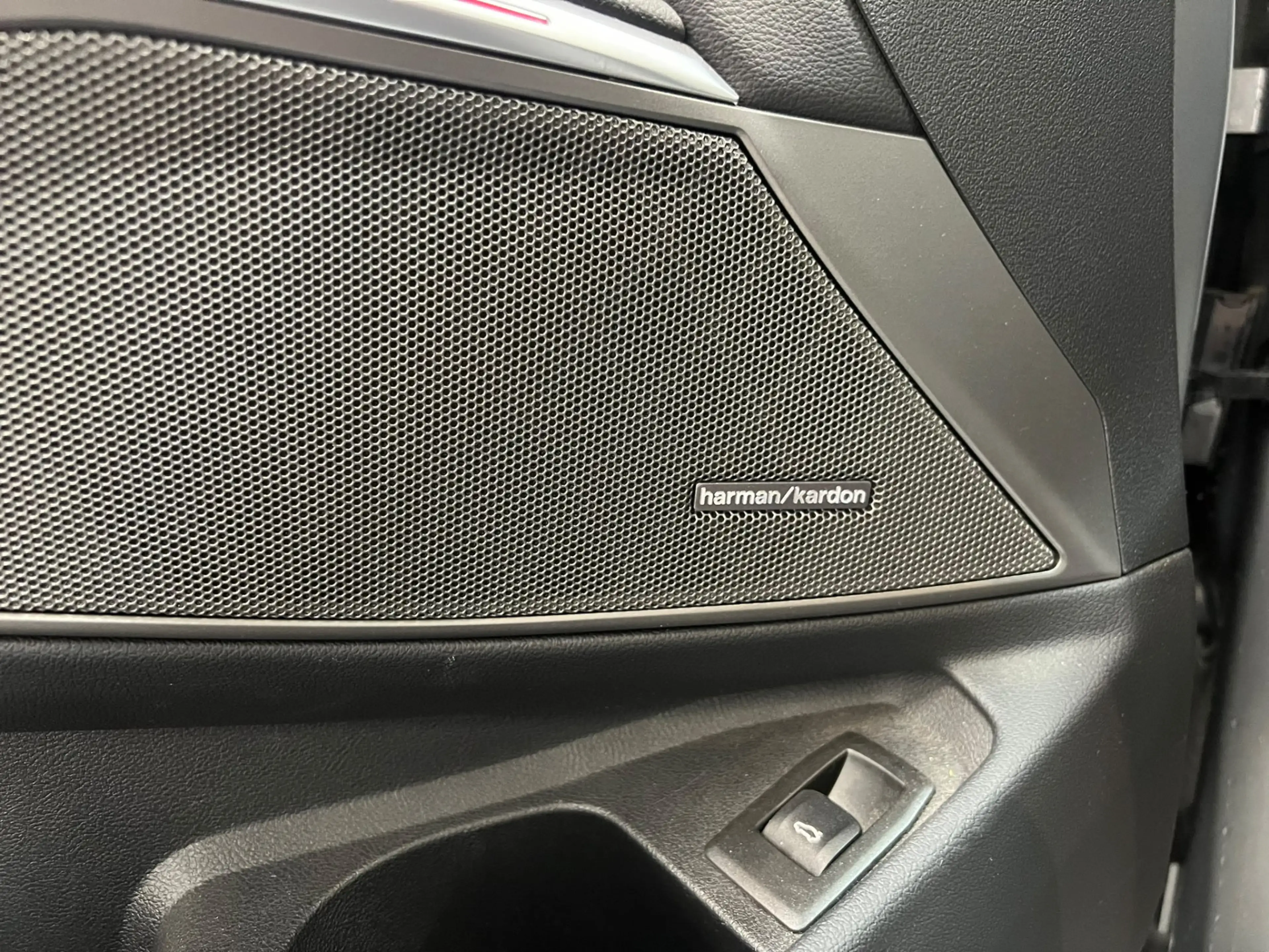 BMW 330 3-serie Touring 330i Trekhaak | Panoramadak | Head — photo 6