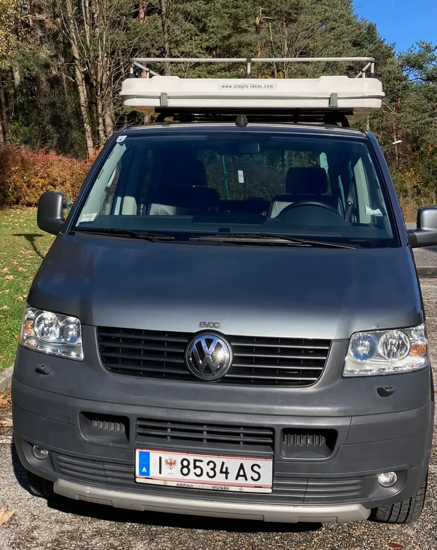 Volkswagen T5 Multivan Panamericana 2,5 TDI 4motion D-PF Grau - 2