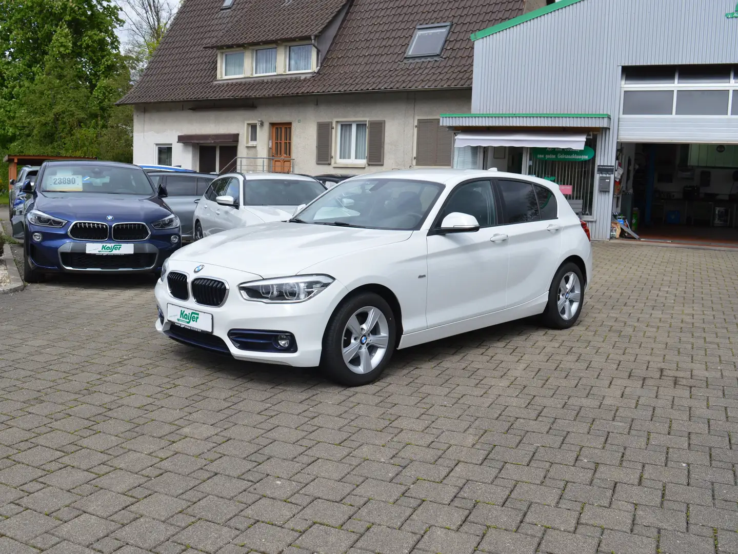 BMW 118 118i Sport Line Weiß - 1