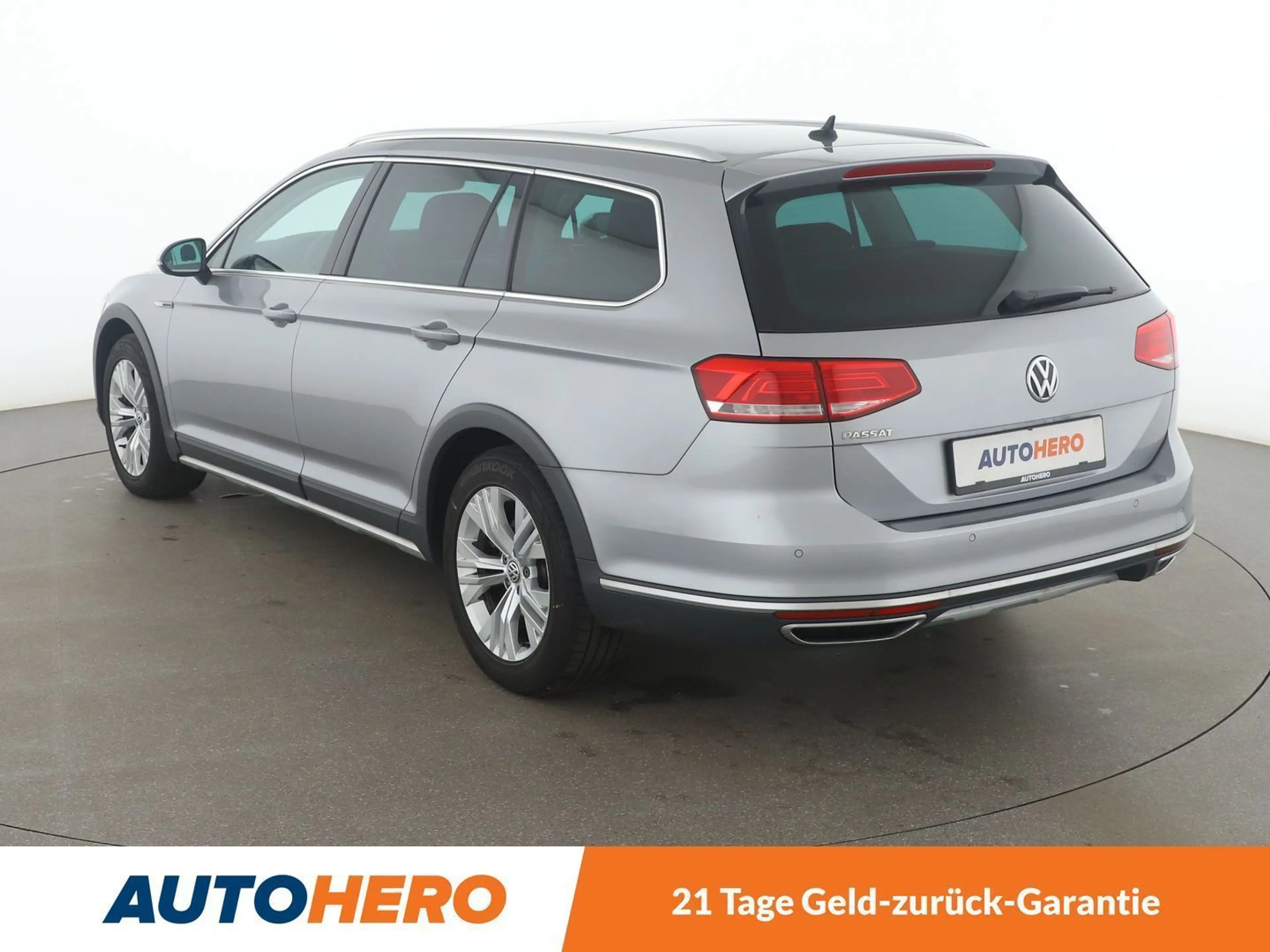 Volkswagen Passat Alltrack 2.0 TDI 4Motion BlueMotion Tech Aut.*NAVI*LED*ACC* — photo 4