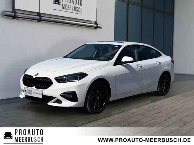 BMW 218 i Gran Coupe Sport Line PANO/ADAPTLED/RFK/HIFI