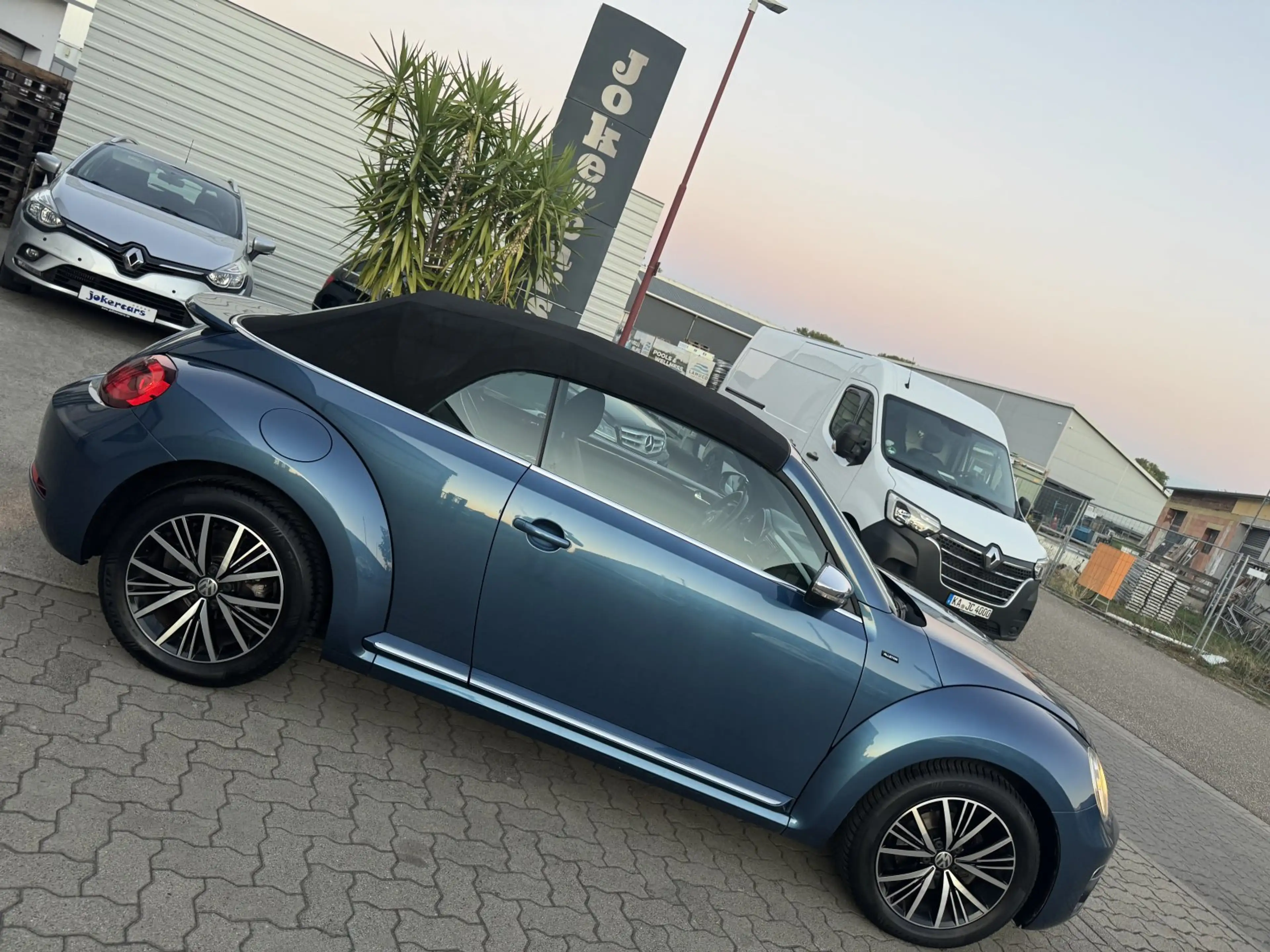 Volkswagen Beetle Cabriolet Allstar 1.Besitz Navi,Kamera,Sitzheizung — photo 7