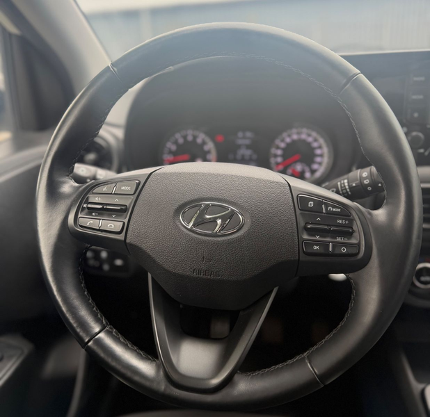 Hyundai i10 Trend *TEMPO*PDC*SHZ*SPUR*KLIMA* — photo 9