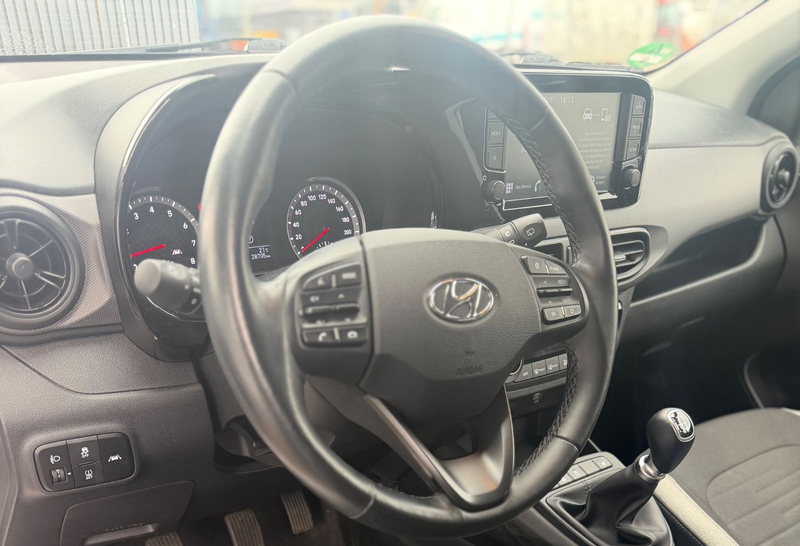 Hyundai i10 Trend *TEMPO*PDC*SHZ*SPUR*KLIMA* — photo 8