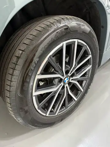 BMW X1 view 10
