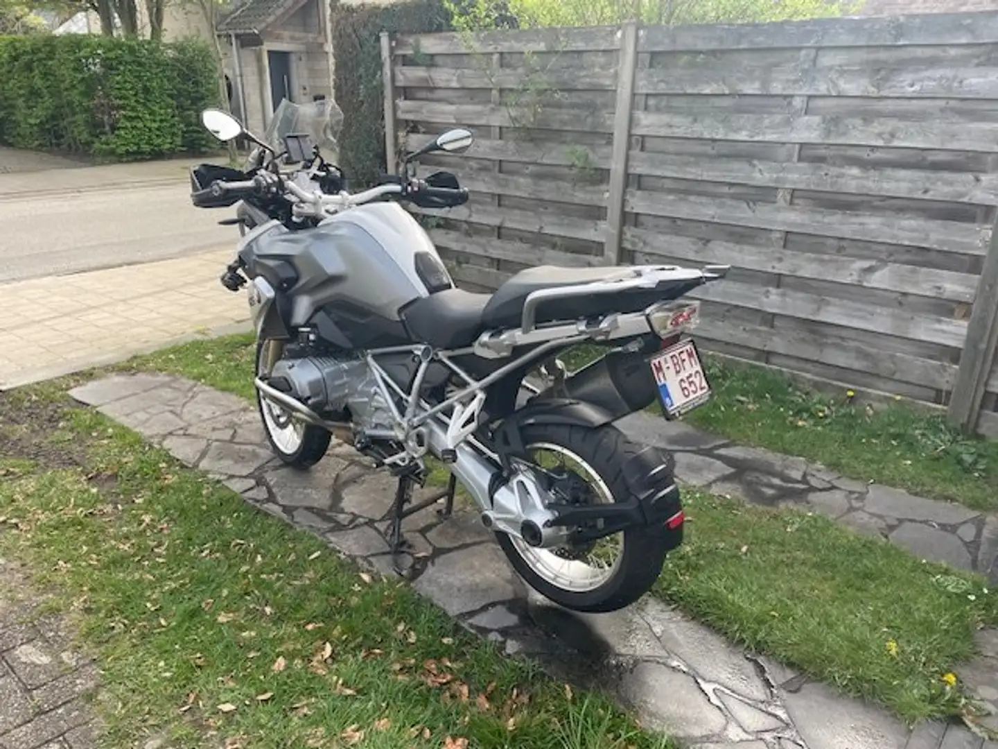 BMW R 1200 GS LC bijela - 2