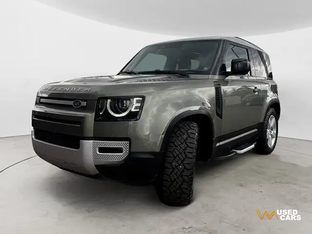 Land Rover Defender 3.0 I6 400 90 First Edition AWD auto