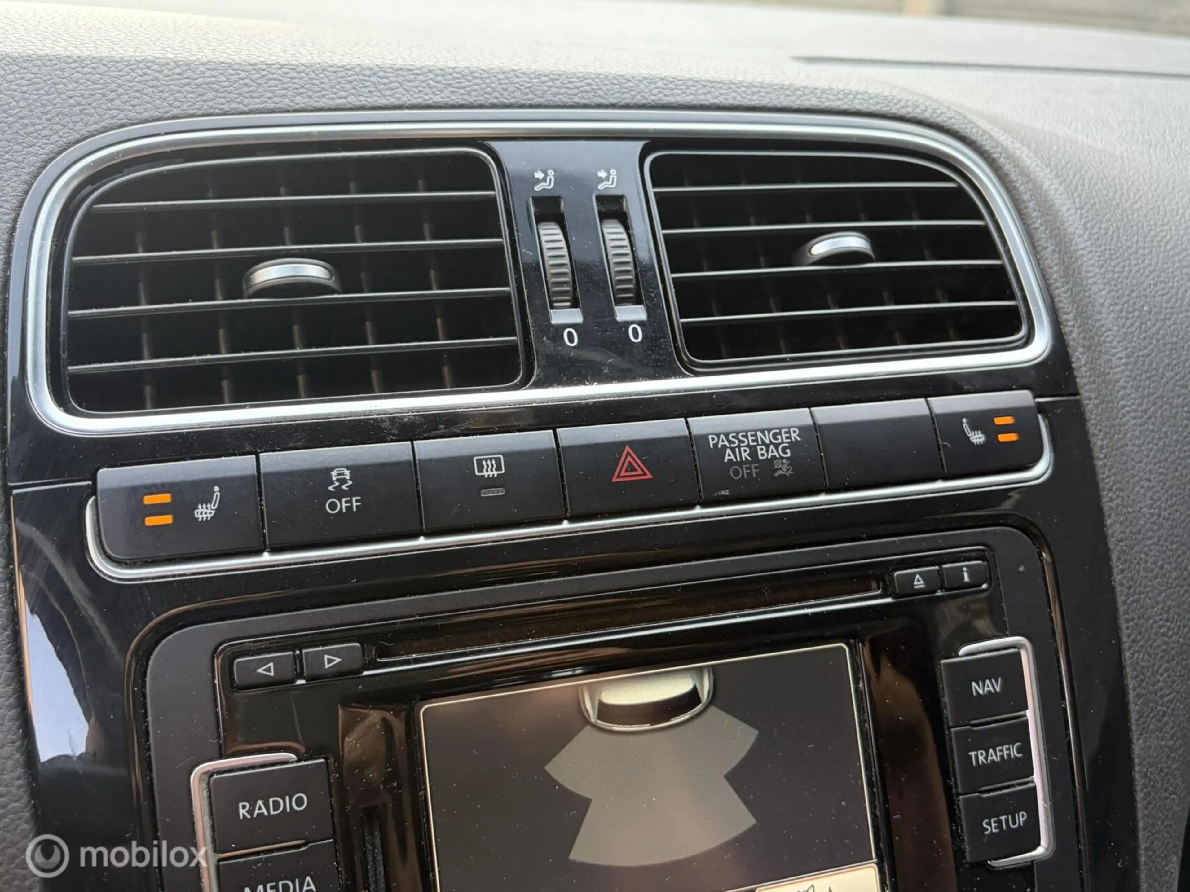 Volkswagen Polo GTI 1.4 TSI — photo 20