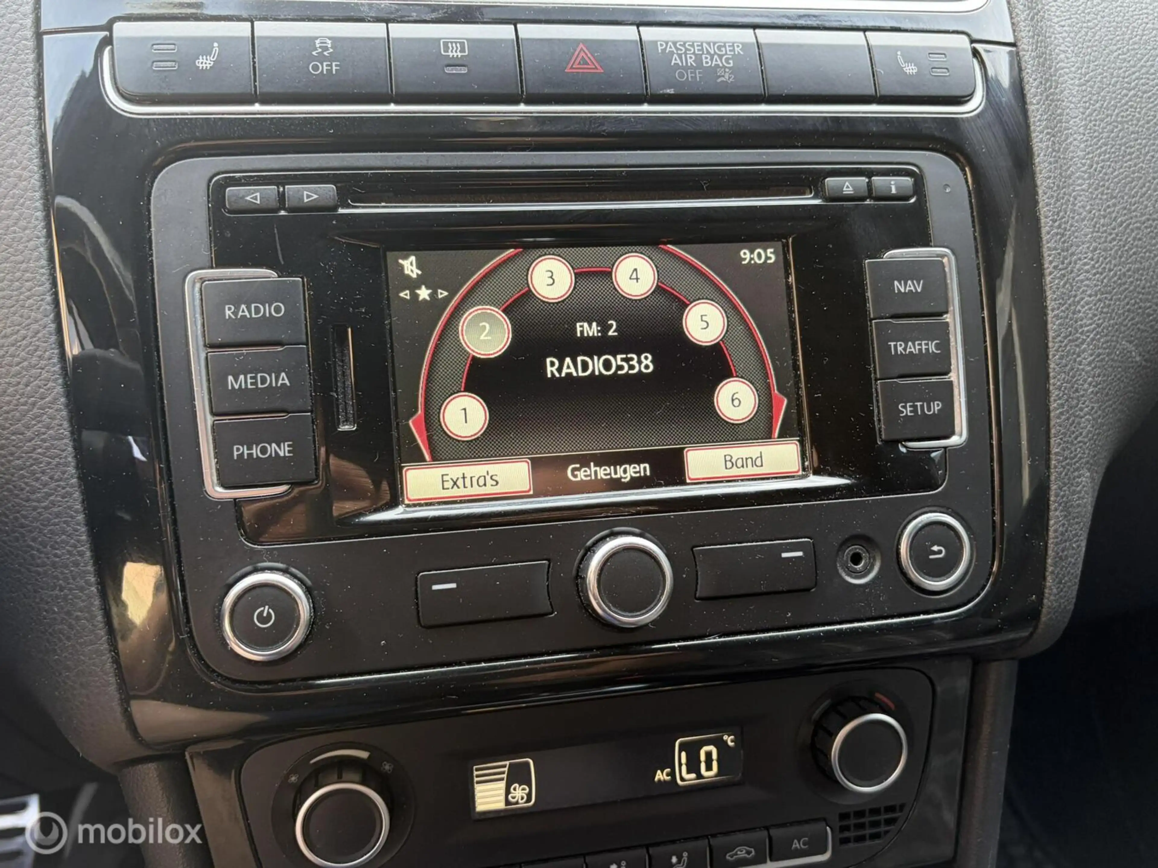 Volkswagen Polo GTI 1.4 TSI — photo 19
