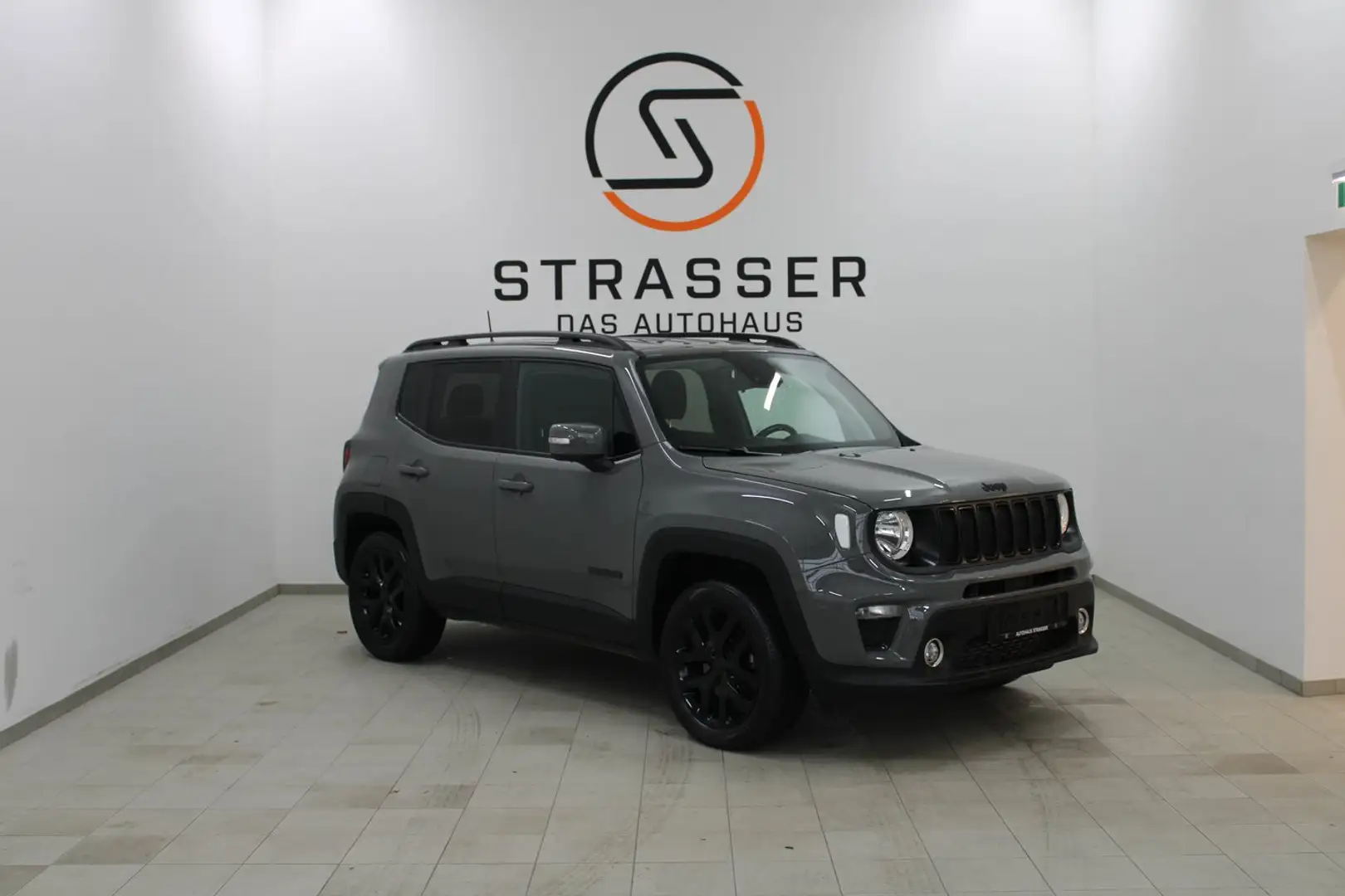 Jeep Renegade 2,0 MultiJet II 140 Longitude A Grau - 1
