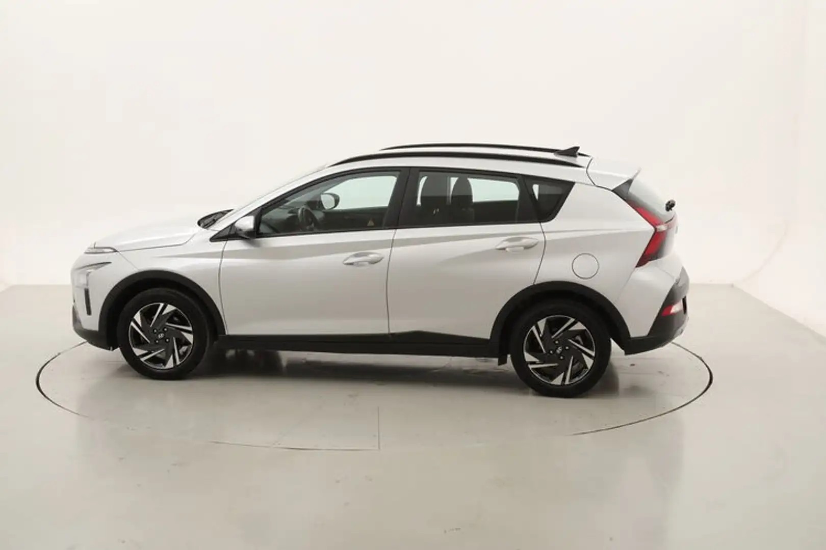 Hyundai BAYON XLine 1.2 Benzina 84CV Argintiu - 2