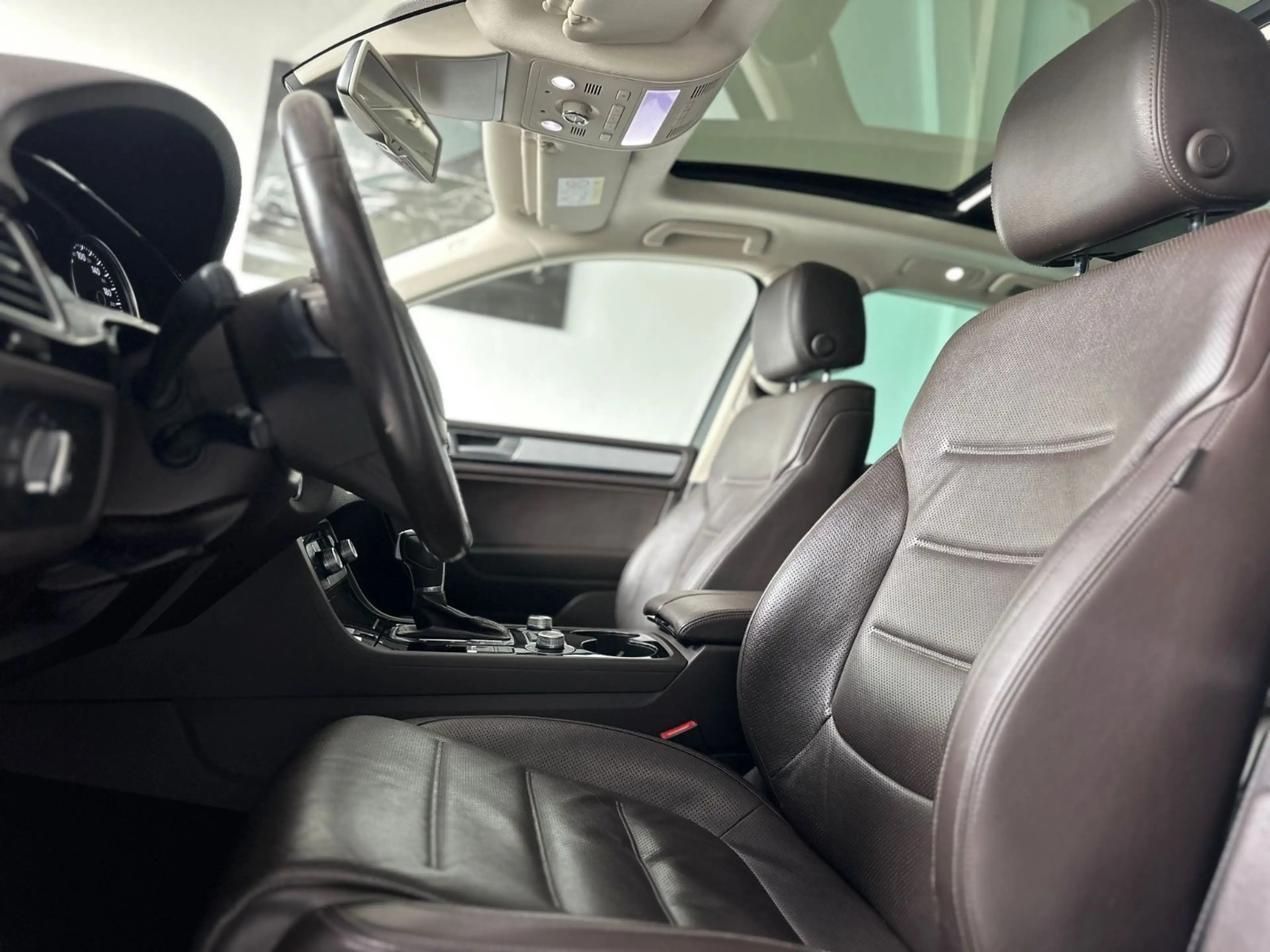 Volkswagen Touareg V6 3.0 TDI DSG Terrain Tech 4Motion Voll — photo 4