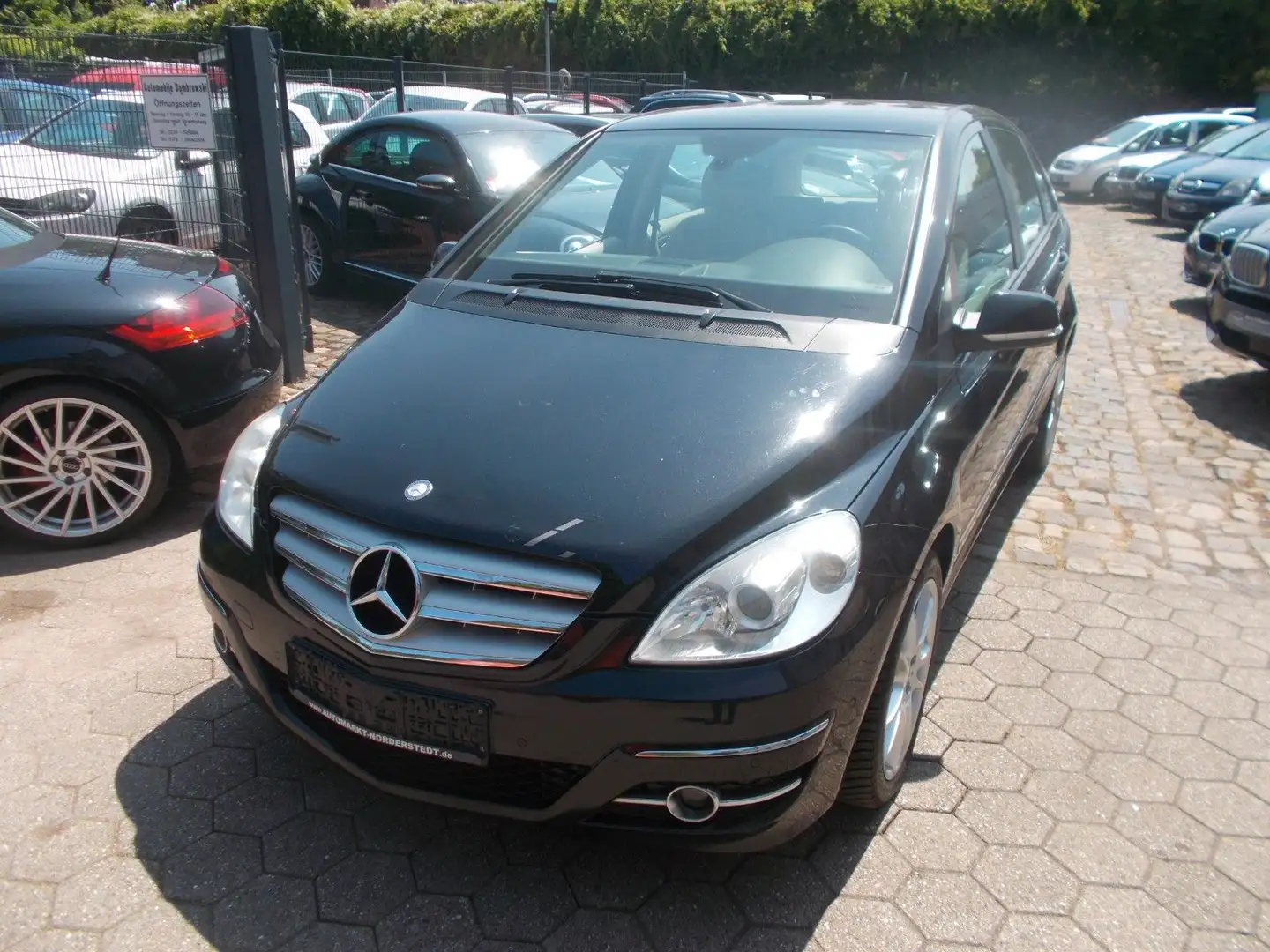 Mercedes-Benz B 200 B -Klasse B 200 CDI Automatik Schwarz - 2
