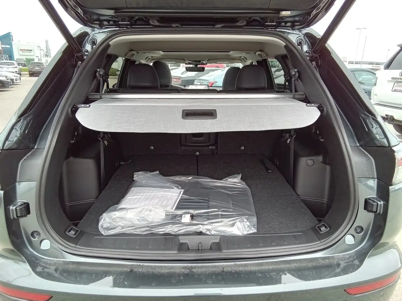 Mitsubishi Outlander снимка Mitsubishi Outlander