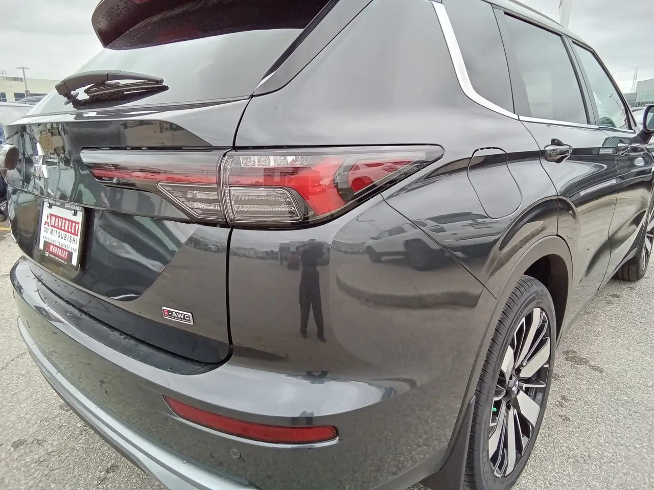 Mitsubishi Outlander снимка Mitsubishi Outlander
