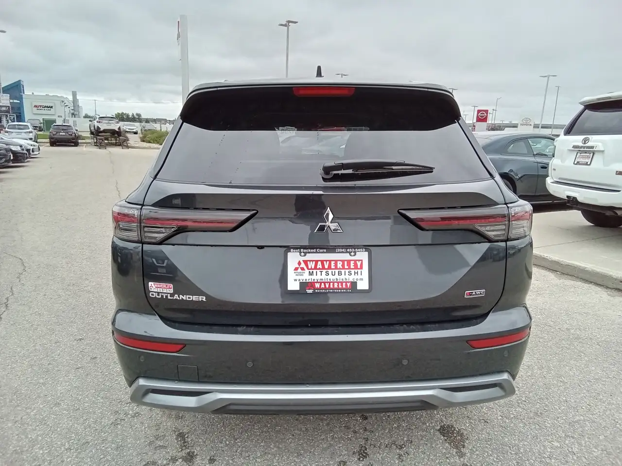 Mitsubishi Outlander снимка Mitsubishi Outlander