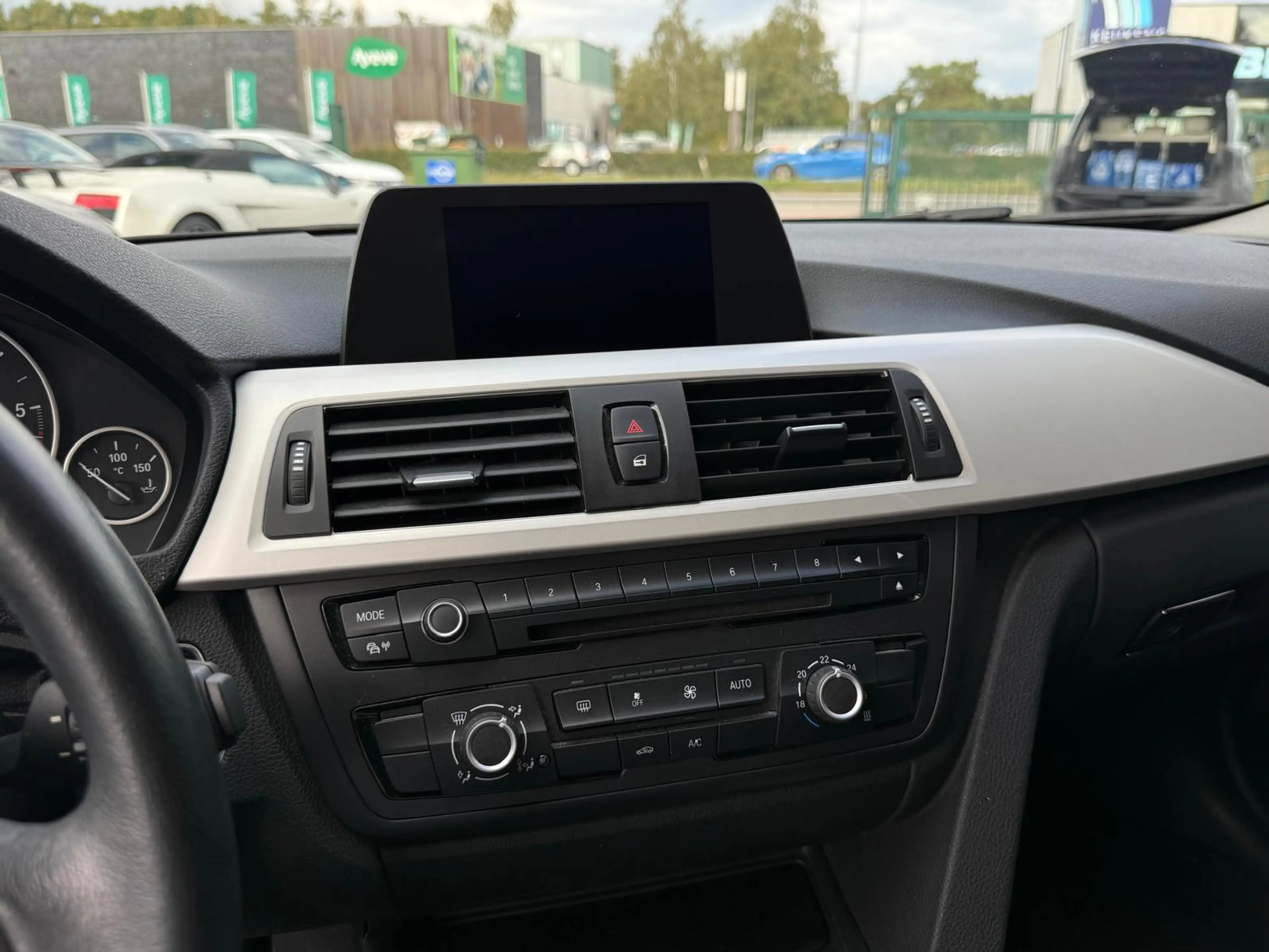 BMW 316 d GPS 1 er prop 109000km Carpass !! — photo 15