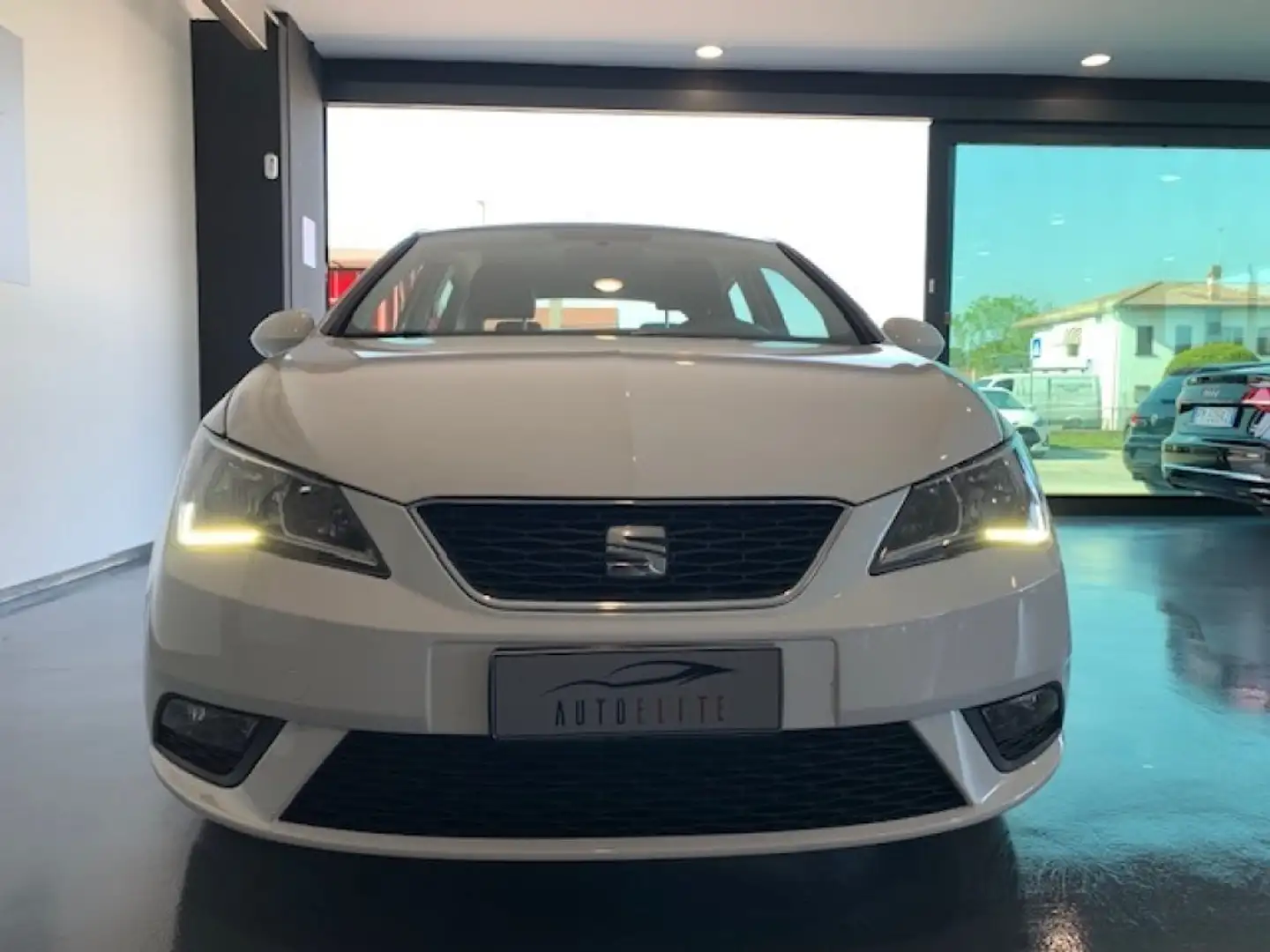 SEAT Ibiza 1.4 TDI 75CV 5p. OK NEOPAT Style Bianco - 2