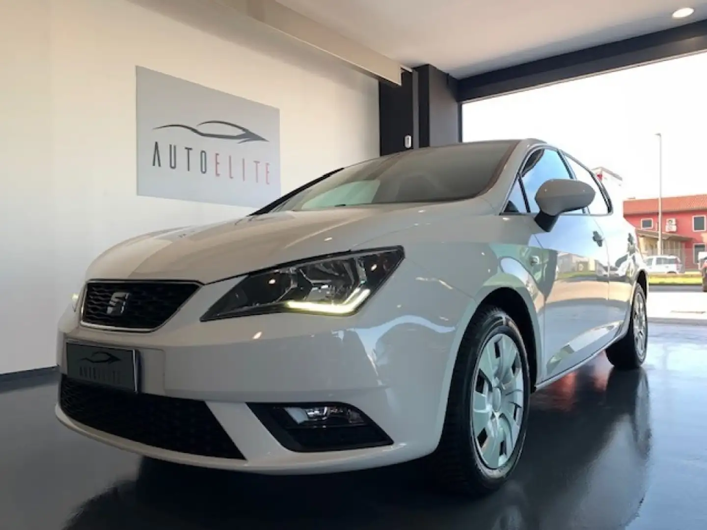 SEAT Ibiza 1.4 TDI 75CV 5p. OK NEOPAT Style Bianco - 1