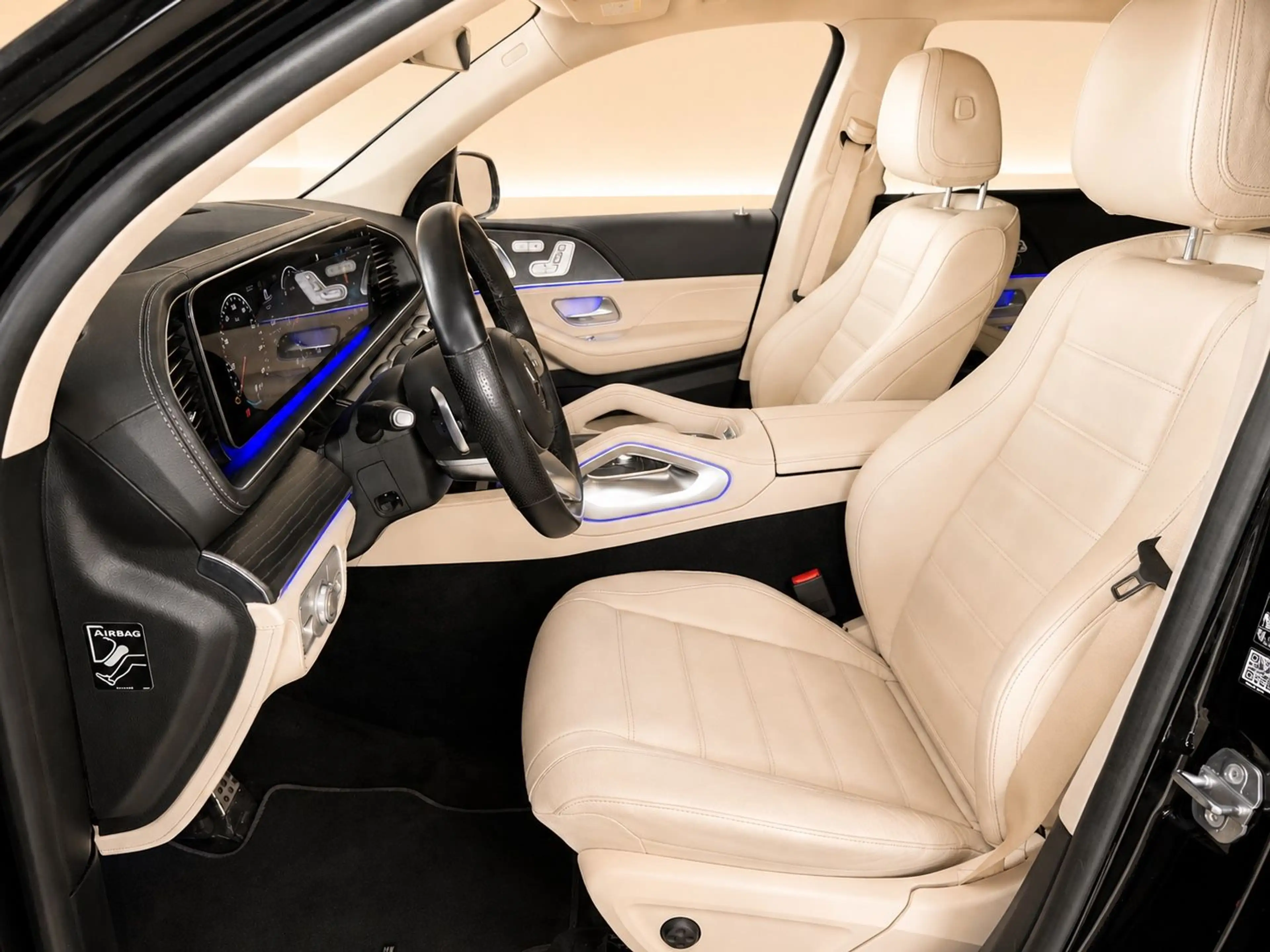 Mercedes-Benz GLS 400 d 4Matic AMG FOND-ENT PANO MBUX FACELIFT — photo 14