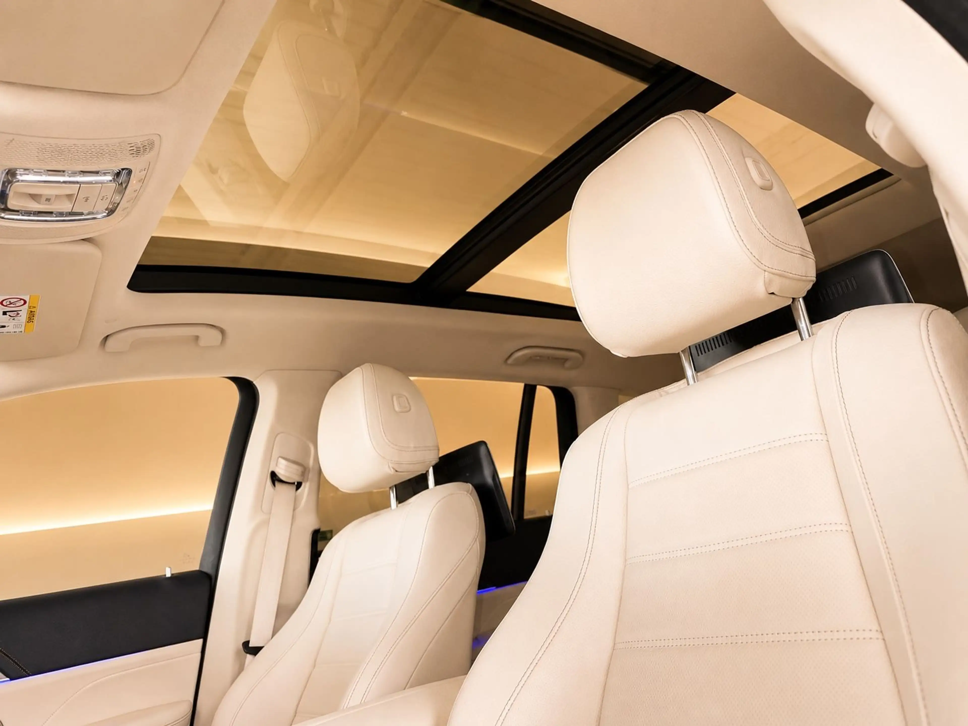 Mercedes-Benz GLS 400 d 4Matic AMG FOND-ENT PANO MBUX FACELIFT — photo 15