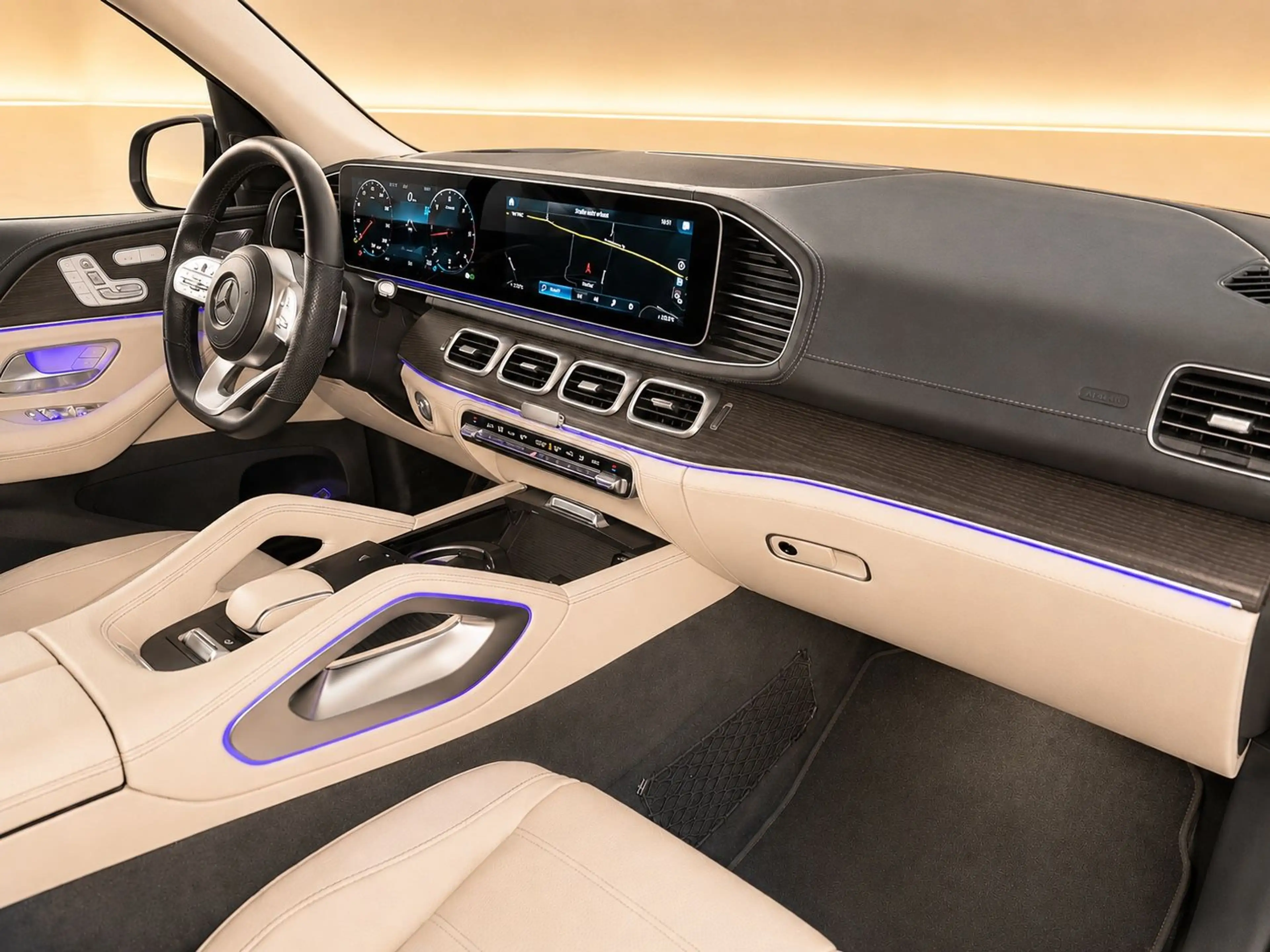 Mercedes-Benz GLS 400 d 4Matic AMG FOND-ENT PANO MBUX FACELIFT — photo 13