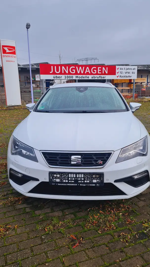 SEAT Leon 1.4 Tsi ST FR*FernlAss*ACC*Sitzh*Navi*DAB Weiß - 2